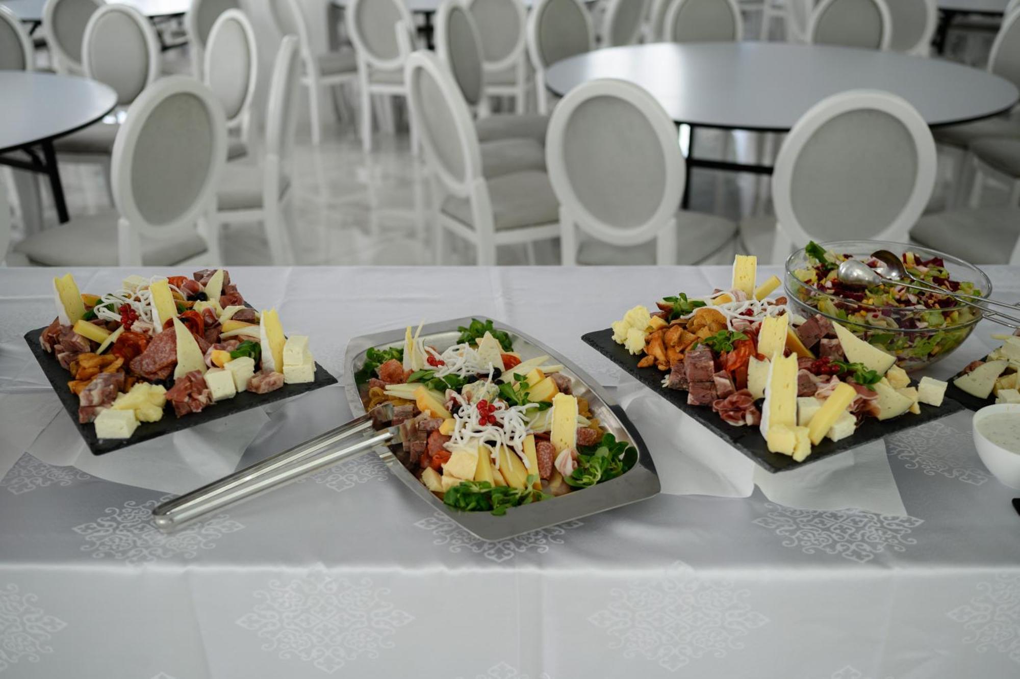 Evenimente Edelweiss Hotel Izakonyha Kültér fotó